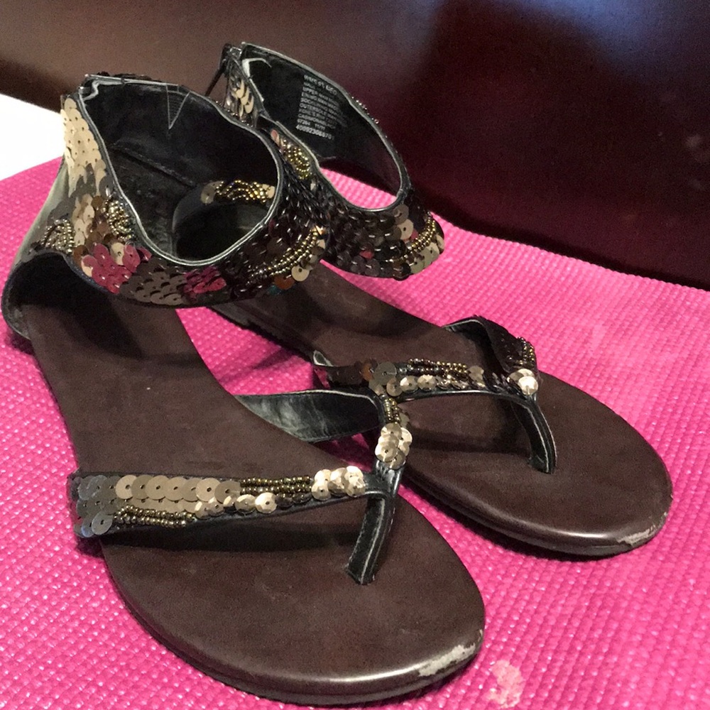 Candie’s 9 1/2 Brown sequined ankle sandal